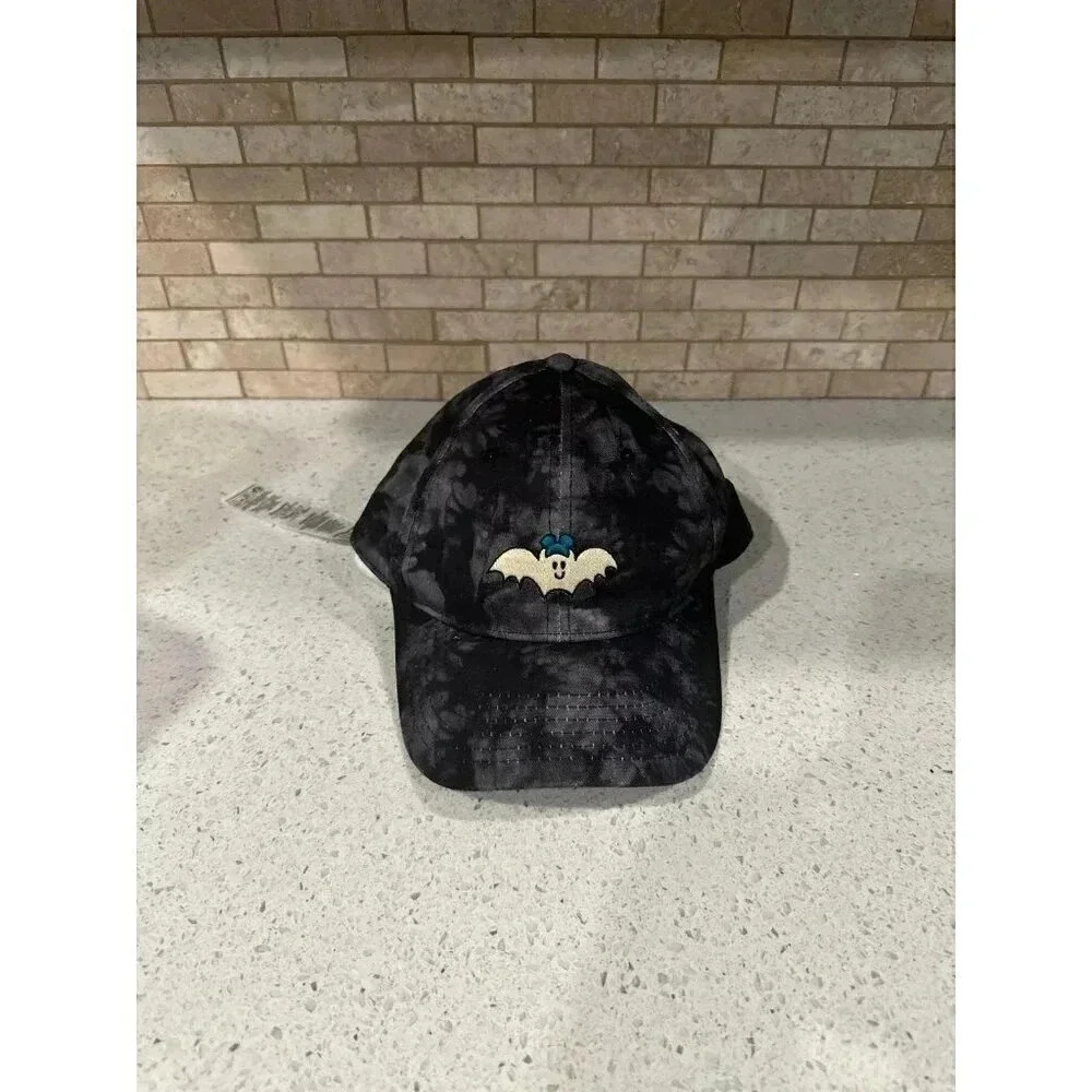 Spooky Disney Baseball Cap - Halloween Mickey Bat -‎ Glow in the Dark NWT   Dt